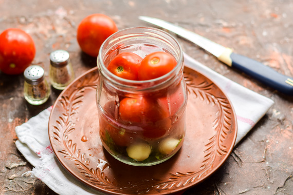 помидоры с чесноком на зиму рецепт фото 4